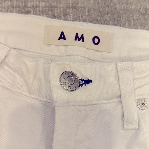 AMO Stix Crop White Jeans. Size 28. Excellent condition. - Picture 3 of 8